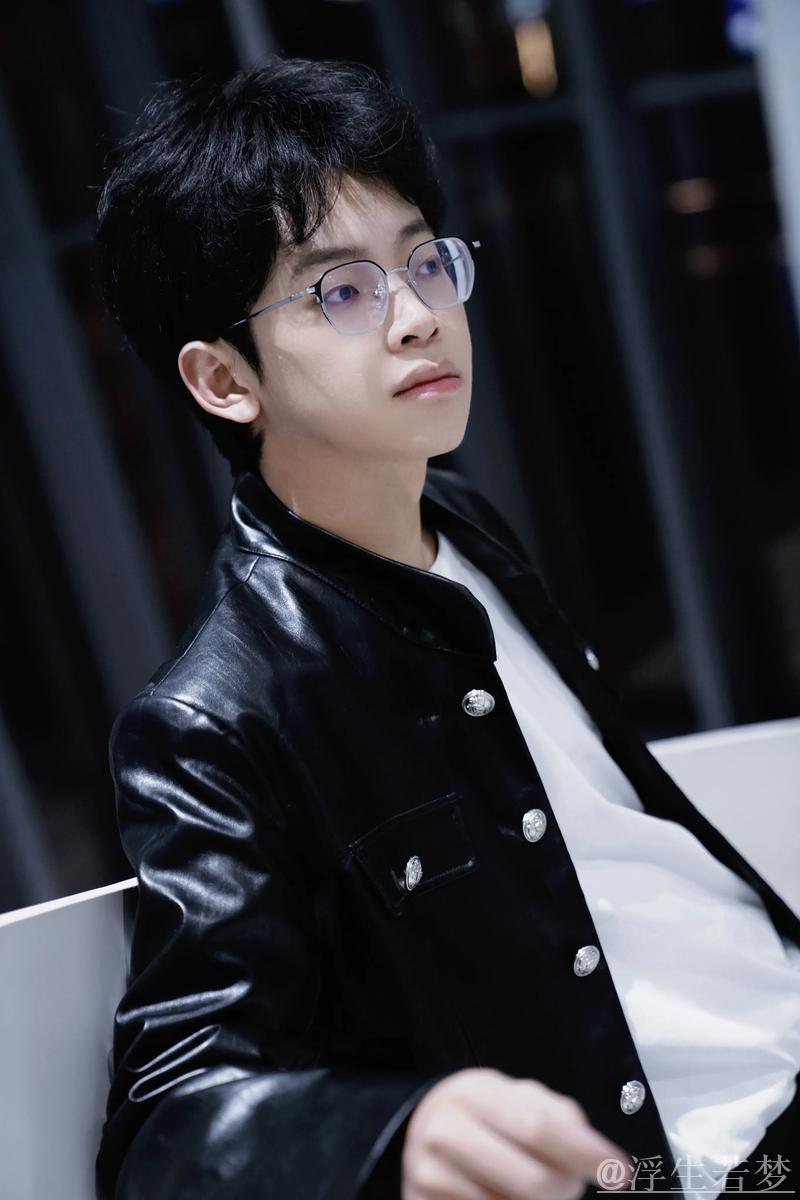 “一笙发文:狼队进入冬眠期” “一笙发文:狼队进入冬眠期”